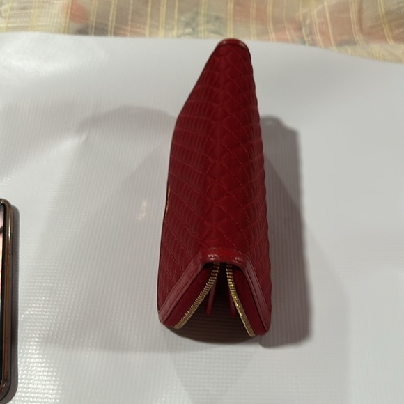 Prada long wallet with gold hardware zippy - Picture 8 of 8